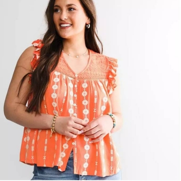 Embroidered Cap Sleeve Blouse - Picture 1 of 2